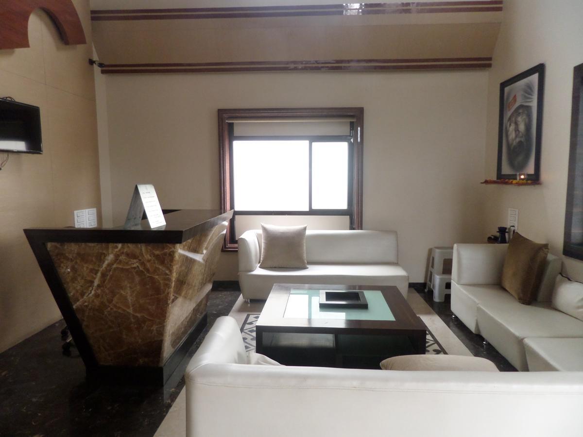 Hotel Raj Palace Ahmednagar Exterior foto