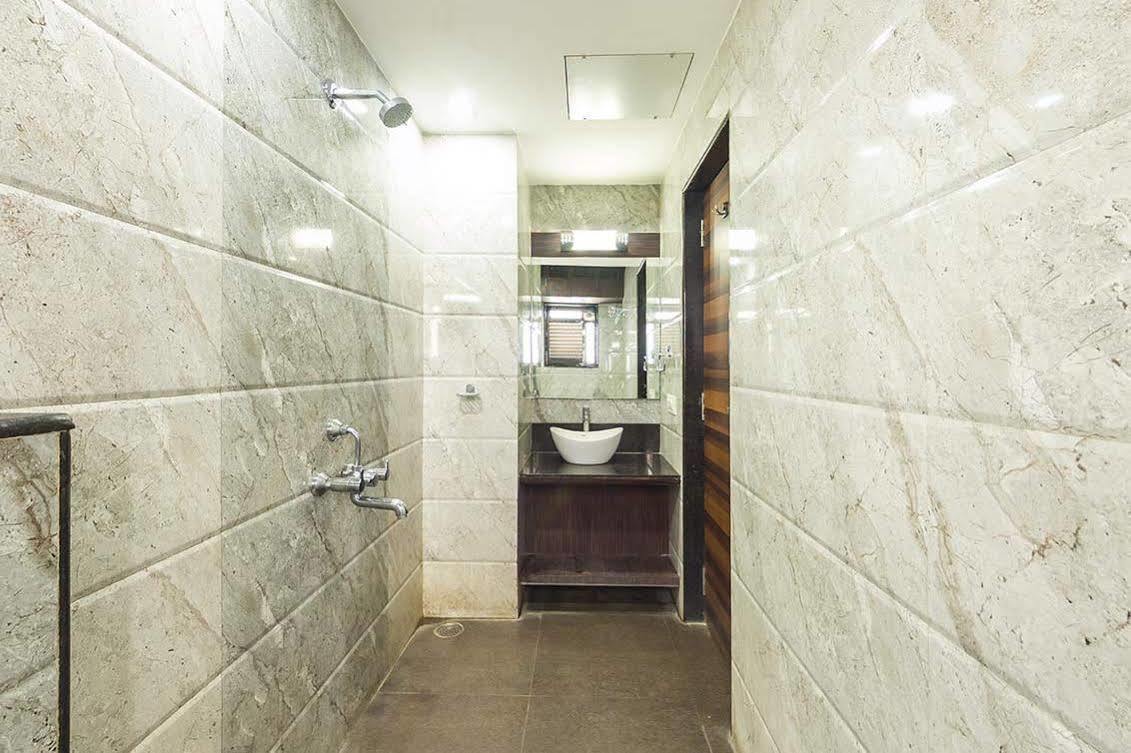 Hotel Raj Palace Ahmednagar Exterior foto